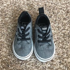 Toddler boys vans. Grey good condition!
